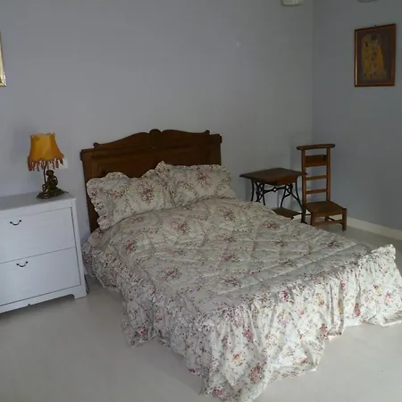 La Gilberdiere La Rochelle-Normande Zimmer foto